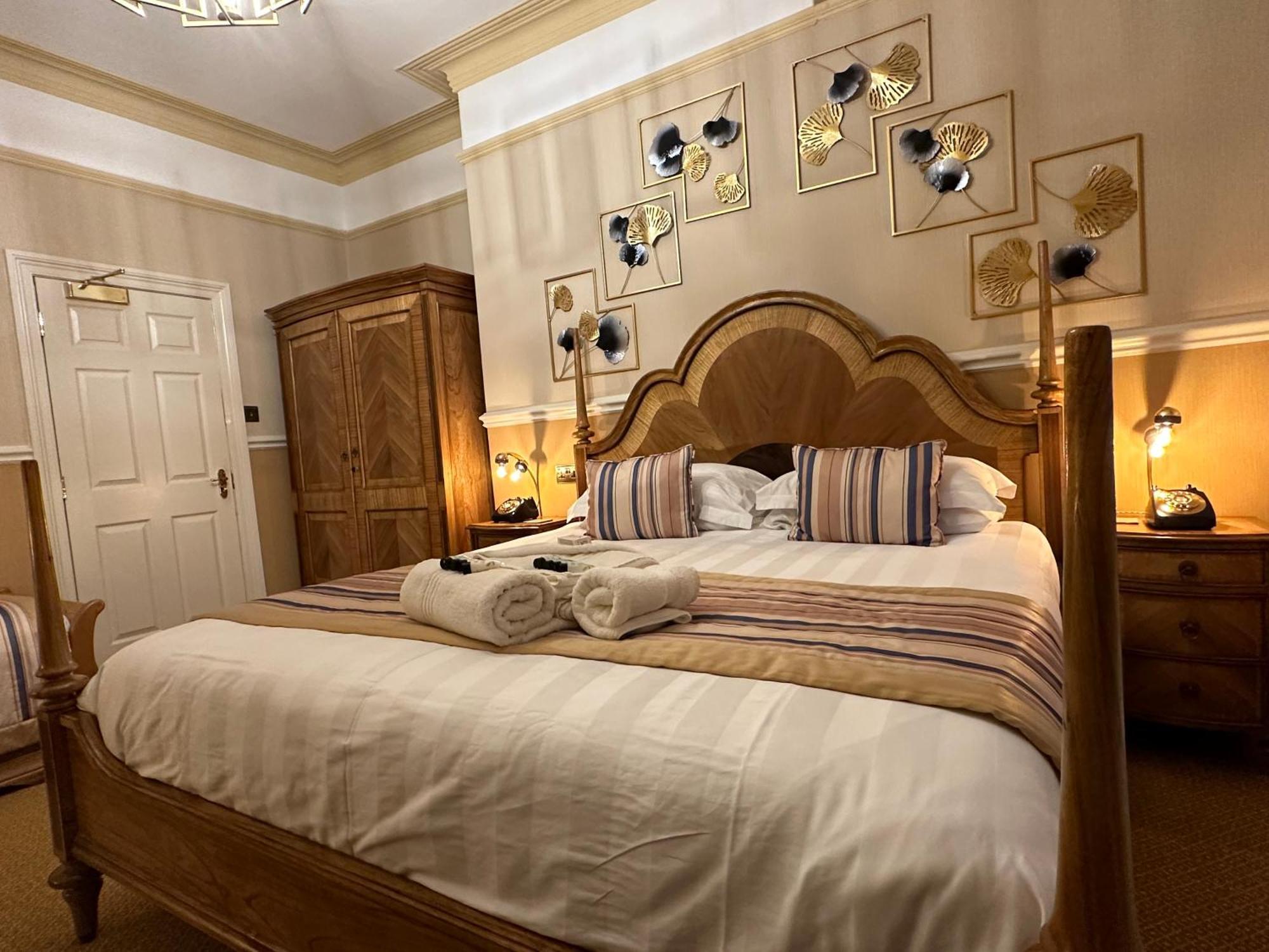 Chester House Guest House Екстер'єр фото The Old Vicarage Hotel