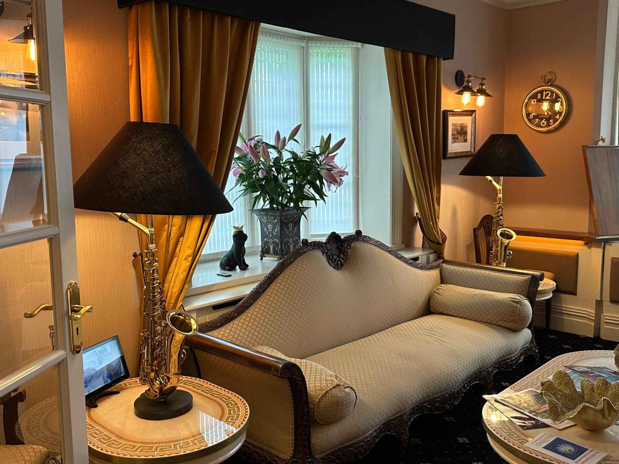Chester House Guest House Екстер'єр фото The interior of the hotel